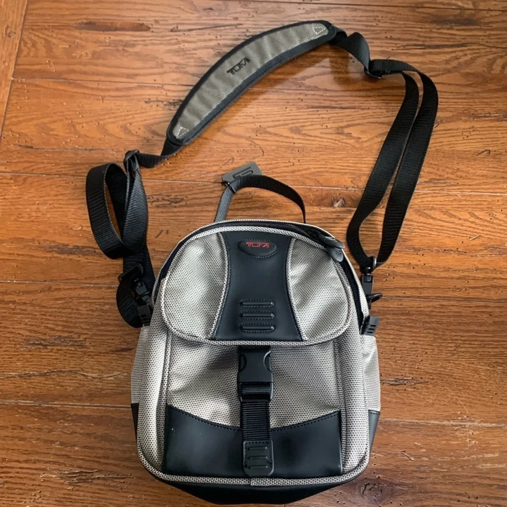 TUMI T2 Ballistic Silver and Black Camera Shoulder Crossbody Travel Bag 9x11x4